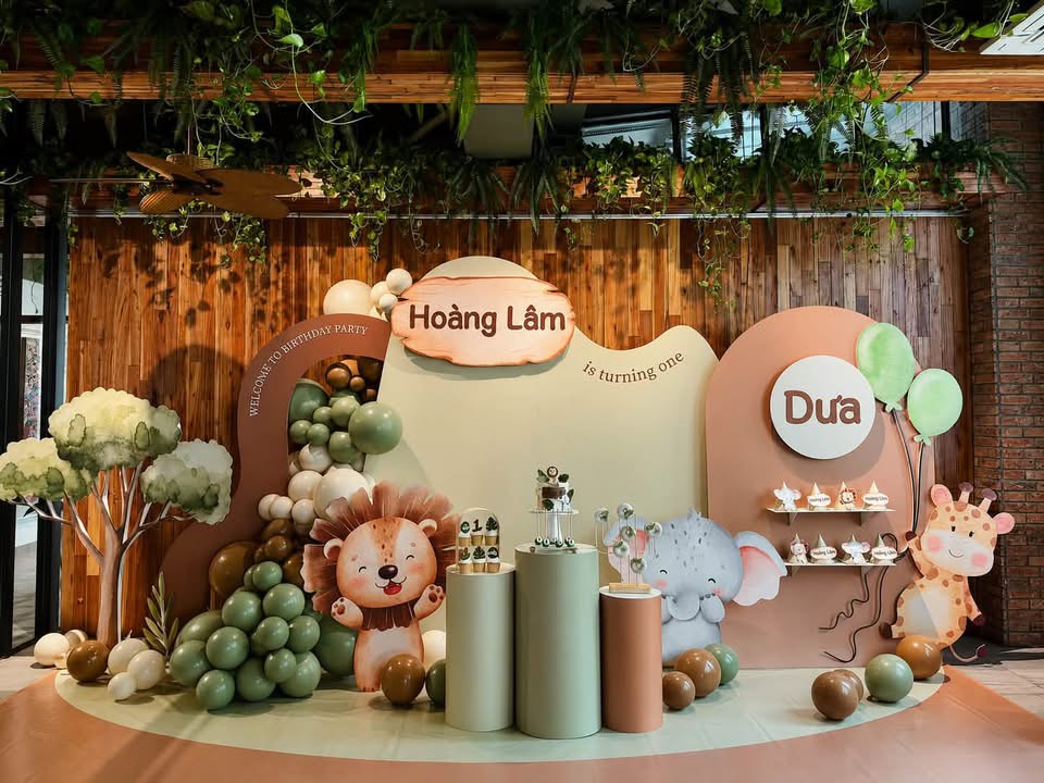 Mẫu trang trí rừng thú
