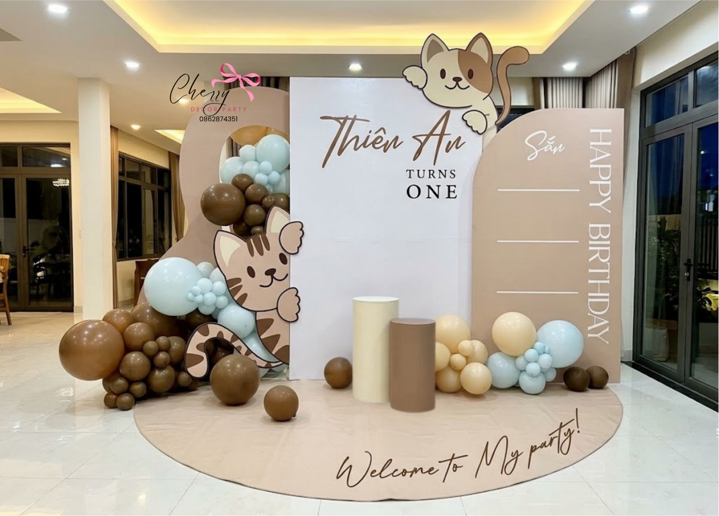 Mẫu trang trí bé trai tone nâu